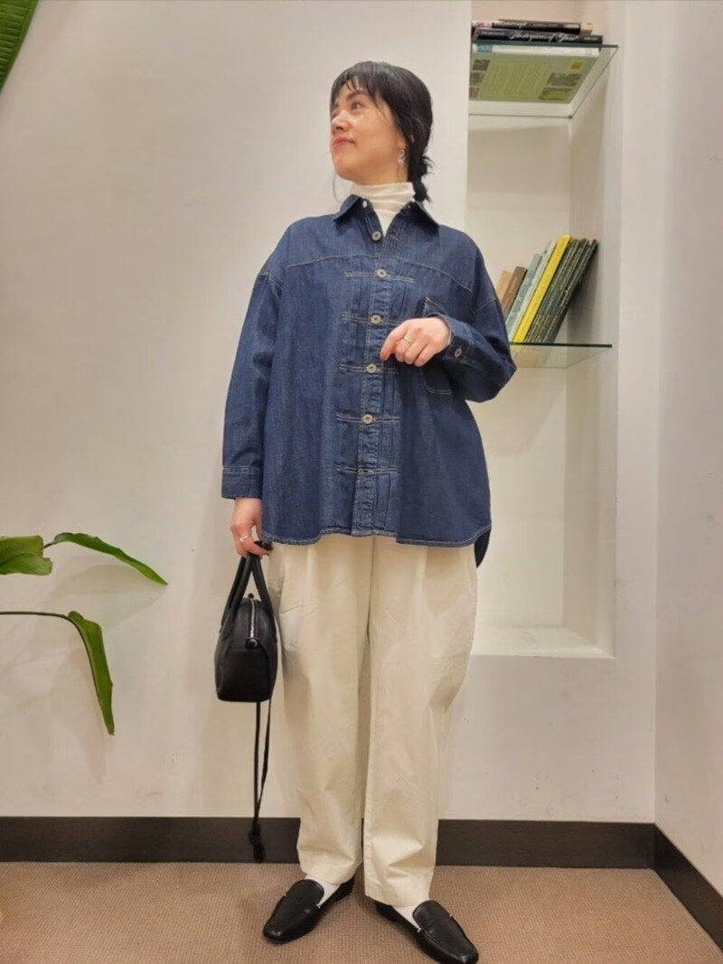 カットソータイプのタートルネックも便利