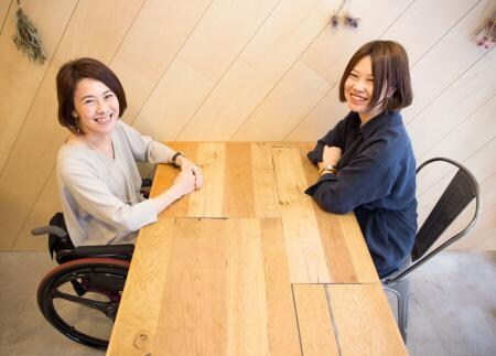 ダウン症の長男、夫の死、40歳で車いす生活…娘の言葉「死んでもいいよ」から始まった新たな人生