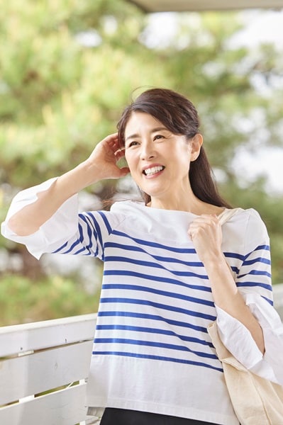 ほんのりツヤとハリ感。ちょっとした外出も安心