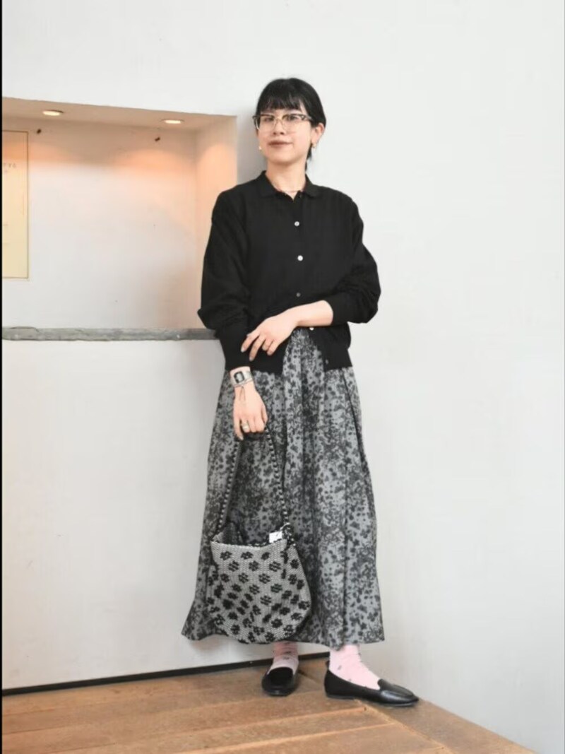 今っぽさ抜群の襟つきポロカーデ