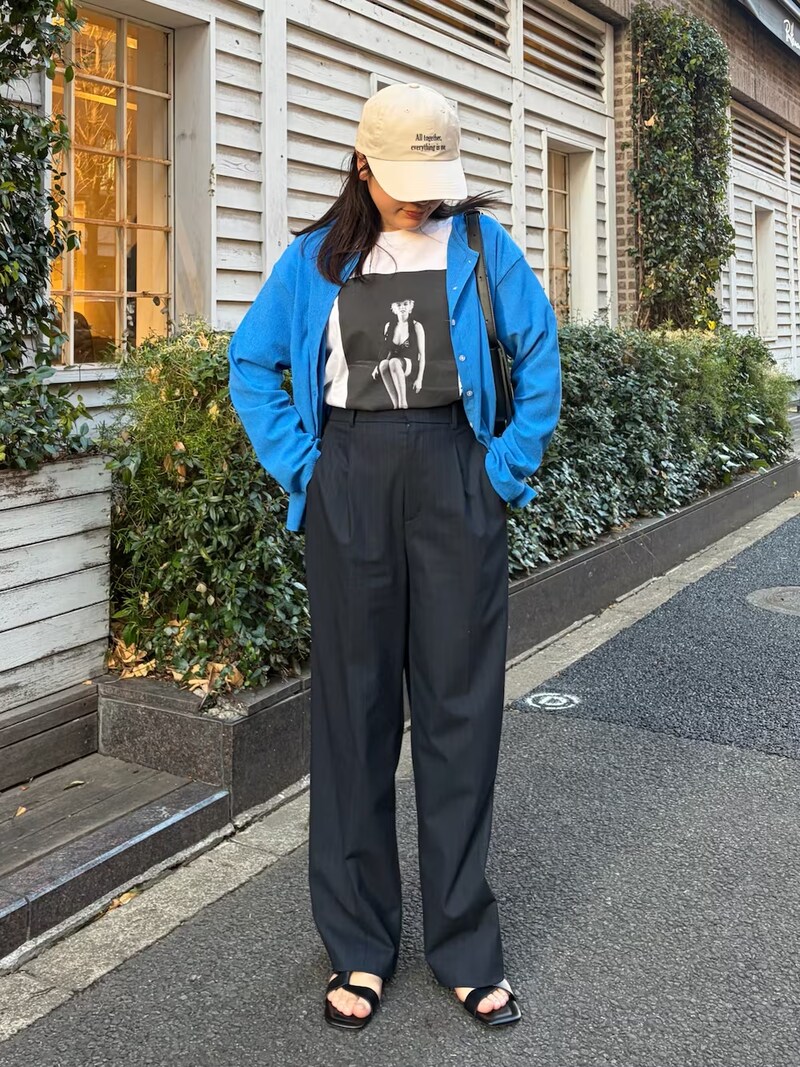 【ユニクロ】きれいめな名品「タックワイドパンツ」