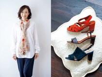 50代、パンツコーデがすらり！脚長効果抜群の「スタイルアップ小物」4つ