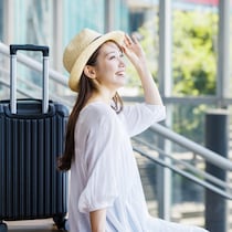 お金の使いどころで幸福度が決まる？科学が証明した「幸せになる習慣」3選【居場所・キャリア・お金編