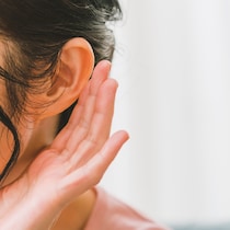 「え？」その聞き返し、脳の老化の始まりかも。認知症を遠ざける50代からの「耳活」のススメ