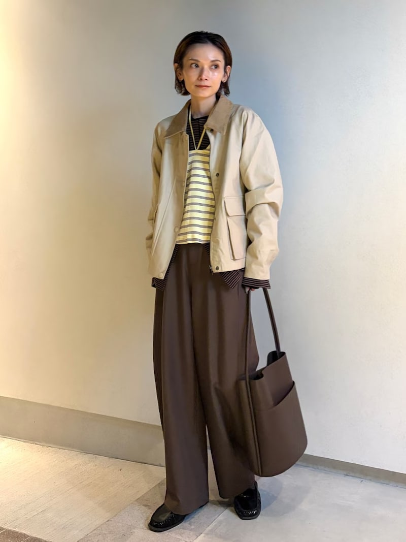 【ユニクロ】何にでも合うショート丈ジャケット
