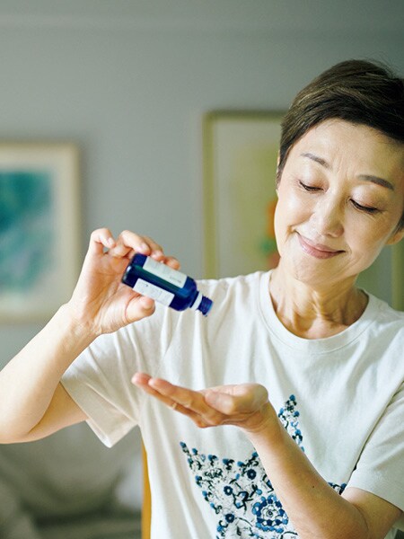 乾燥は肌の大敵。乾いたな、と感じたらすぐにオイルで保湿