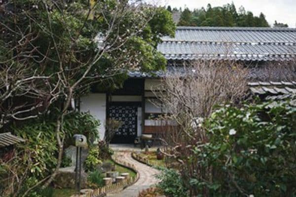 暮らす宿「他郷阿部家」のご案内