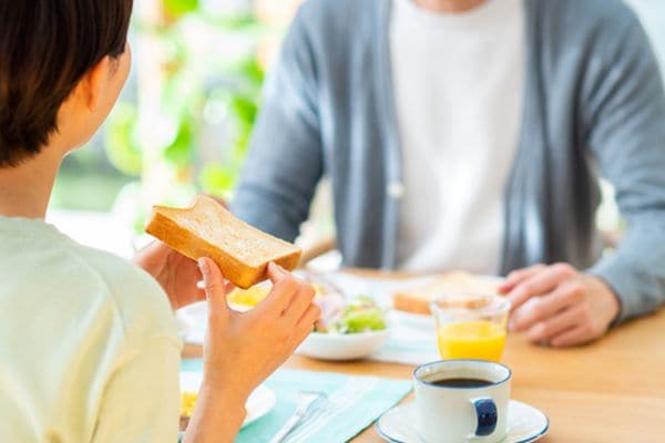 夫のひと言を引きずり、より不調に…