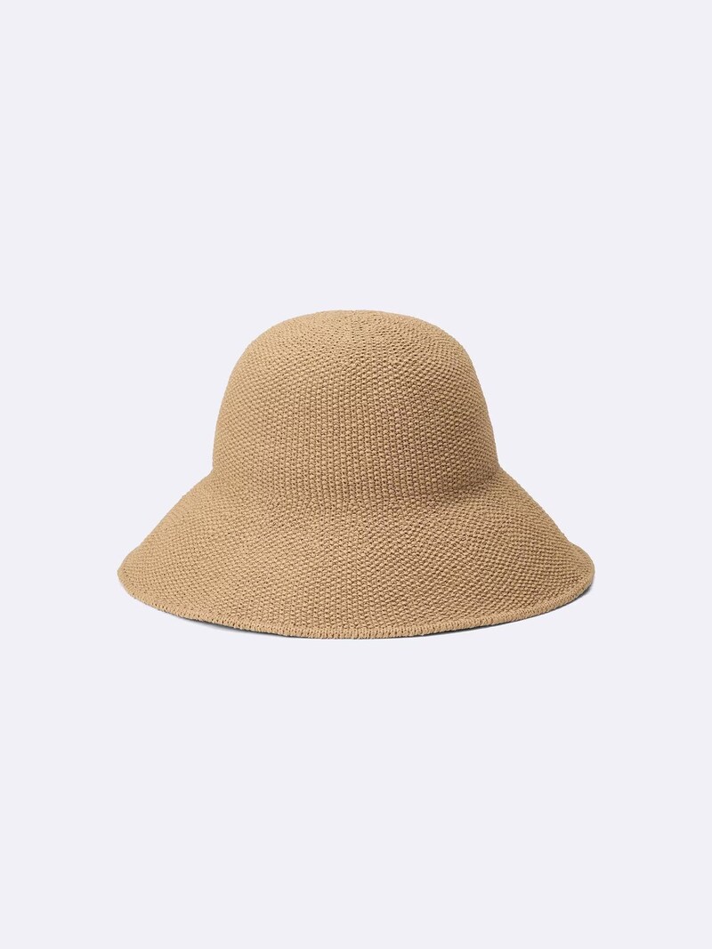 【GU】シルエットがきれいな夏向けUVハット
