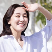 夏なのにファンデが崩れない⁉美容のプロが辿り着いた「引き算メイク」で毛穴落ち・皮脂テカリを防ぐ！