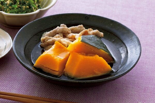 レシピ4:健康だけでなく美容効果も!「豚とカボチャの煮物」