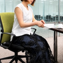 太め体型でも諦めない！アラフィフ編集部員がスタイリストの影響で買った夏服3選