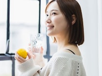 50代、運動より痩せる!?1日3回たった10秒！うがいの水にコレ入れて「デブ味覚」をリセット！
