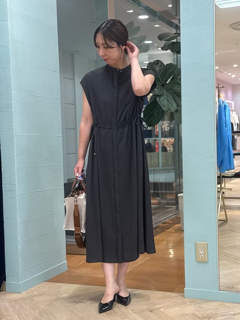 シンプルできちんと感のあるデザインは万能