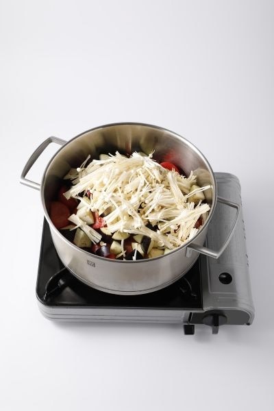 初心者でも失敗しない！無水カレー基本レシピ