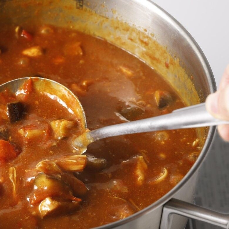 夏バテも夏太りもコレ食べて解消！話題の「無水カレー」の基本の作り方とおすすめルウ6選