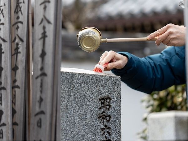 お墓掃除でやってはいけないこと