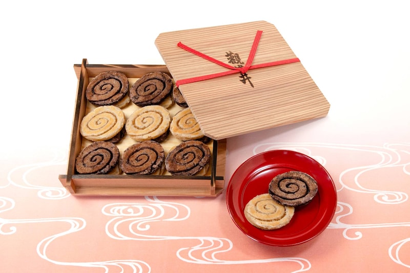 【京都】「鶴屋吉信」創業222周年! 銘菓「観世井」の“紅白”バージョンが数量限定で登場