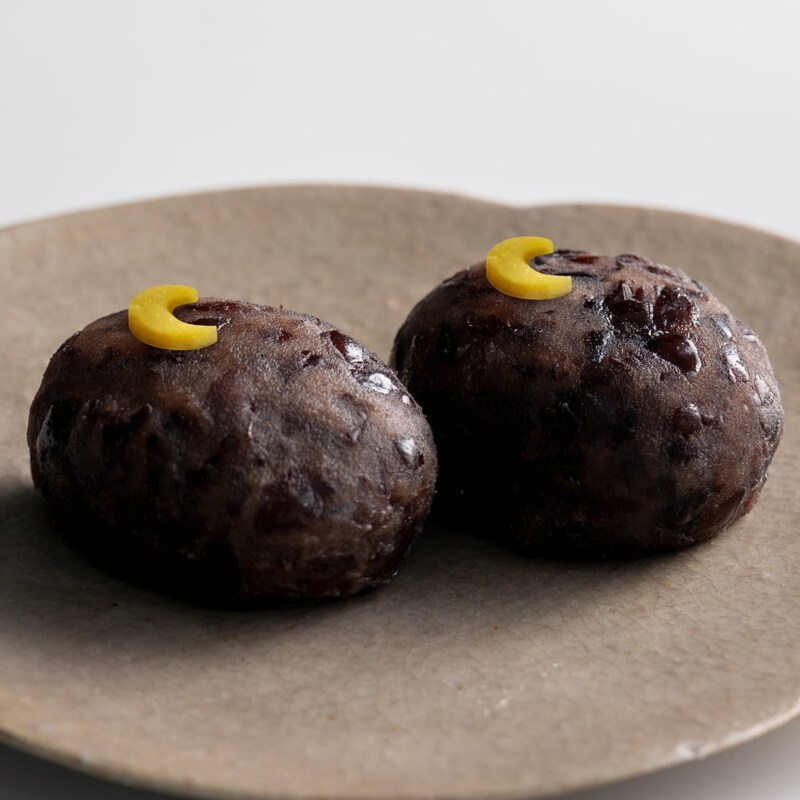 【大阪】月モチーフのおはぎにキュン♡ 「鼓月」の新ブランド「月とうさぎ」が守口にオープン