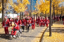 大阪城公園に4,000人以上のサンタが集結!? チャリティーイベント「サンタパレード大阪」を開催！