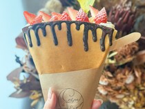 大阪・谷町九丁目で見つけた、“パリッと新食感”が話題のクレープ専門店【ときめきカフェ巡り #28】