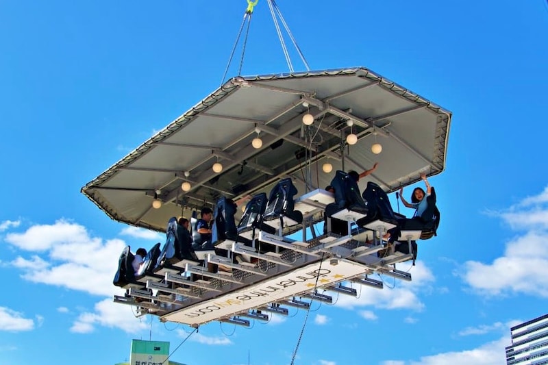 防寒必須! 地上40mの空中で食事!? 関西初登場の新エンターテインメントを体験