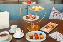 ティファニーブルーの煌めきに包まれる！大阪で楽しむ、ロマンチックなアフタヌーンティー体験