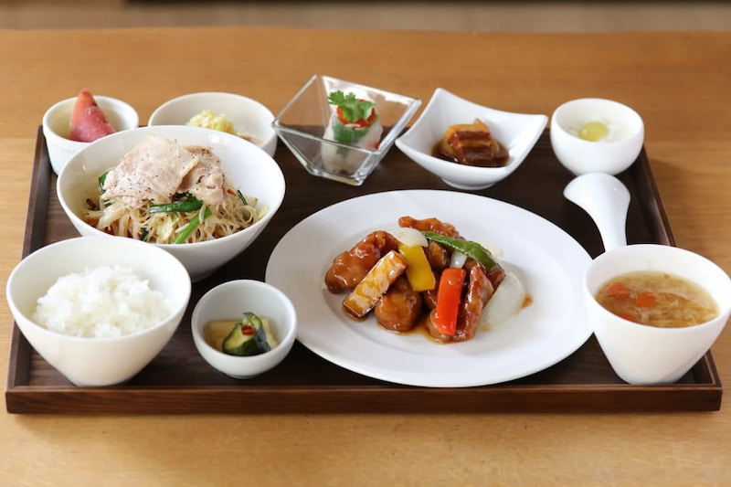 【神戸】ビーフン専門中国料理店がリニューアル! テイクアウトDELIの販売も