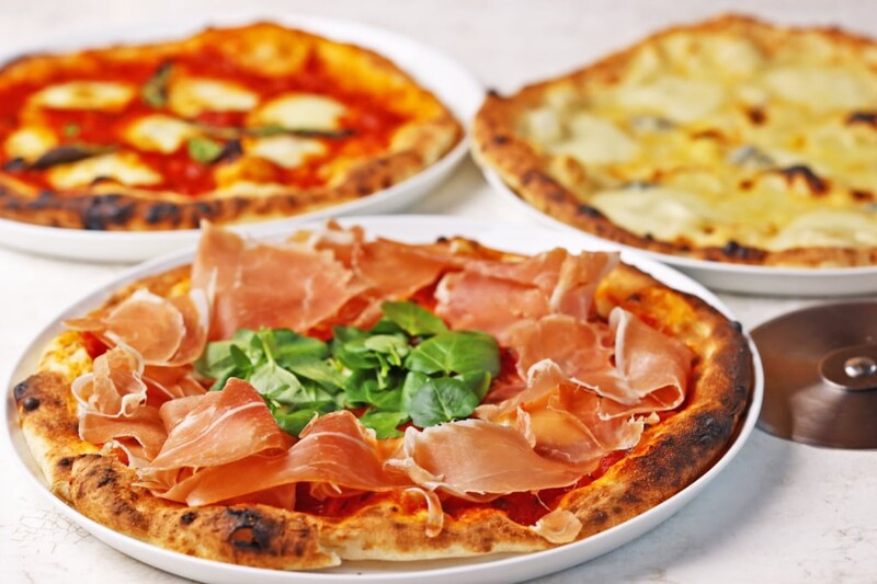 【大阪・天王寺】本格窯焼きナポリピッツァも食べ放題！ 「チーズミート」平日限定でお得なコースが半額に！