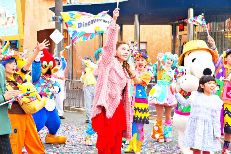 【USJ】朝から夜まで25周年をお祝いする“Discover U!!!”がスタート！ スペシャルゲストが超熱狂しながら開幕を宣言！