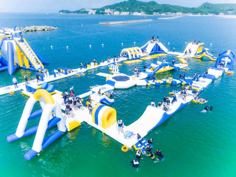【和歌山】関西最大級の海上アスレチック「AQuaLooP」がパワーアップ! 全周136m→200mに!?