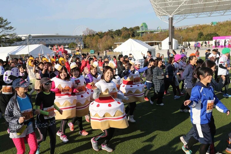 【食べ放題】走った分だけご褒美スイーツ♡ 罪悪感なしの「スイーツマラソン」が万博記念公園で開催!