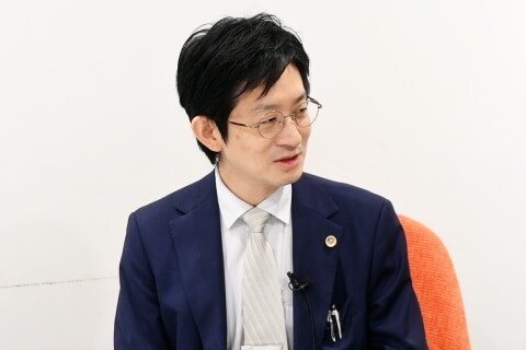 政権の政策を批判するだけで「日本人でない」認定される？ 参政党草案の危険性、憲法訴訟のプロが分析