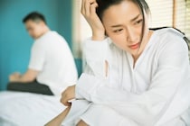 就寝中に盗撮、犯人は夫だった…衝撃の展開に苦悩する妻　拒まれても離婚は可能？