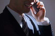 「警視庁捜査2課です」記者にかかってきた怪しい電話の正体→まさかの展開に…爆増する「警察官をかたる詐欺」