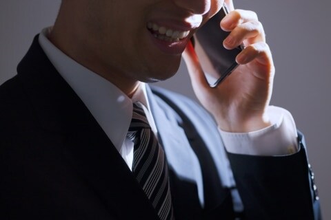 「警視庁捜査2課です」記者にかかってきた怪しい電話の正体→まさかの展開に…爆増する「警察官をかたる詐欺」