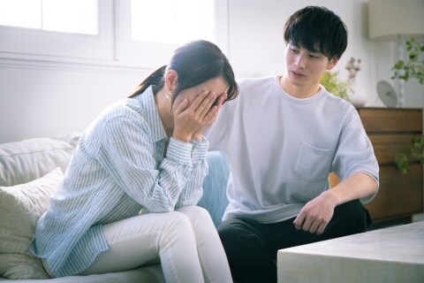 “妻の相手”をアプリで探す夫 精神的苦痛で離婚望む妻 性行為の強要は夫婦間でも「性的DV」か