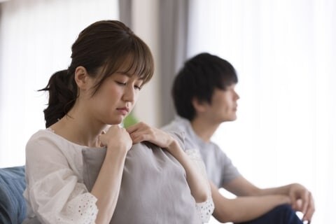 「サイレントモラハラ」繰り返す配偶者と離婚できるか、無視や不機嫌…”外から見えない暴力”の問題
