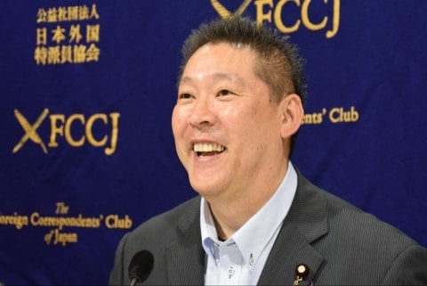 立花孝志氏、選挙ポスターで名誉毀損か…書類送検 「不倫騒動を許すな」で罪は成立する?