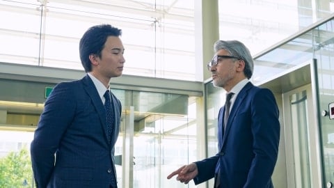 セクハラ加害者に「妻を同伴して謝罪を」上司が異例の提案 法的な義務は?