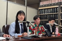 フランスで同性婚の女性カップル、日本で婚姻届不受理→家事審判申し立て「私たちの願いは特別なものではない」