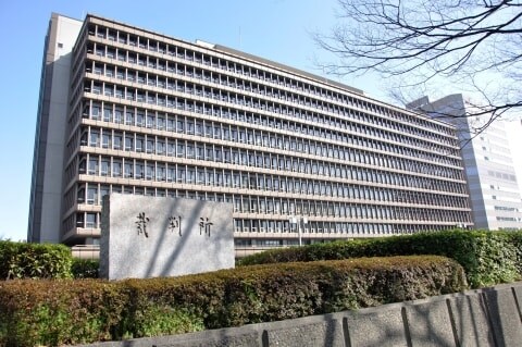 「少女がしつこく誘ってきた」13歳と不同意性交で懲役4年、保釈中も接触した男の酷すぎる言い分