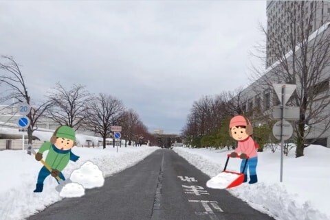 米山隆一氏の「道路に雪まく動画」でSNS激論、「雪国の常識」か「違法行為」か？
