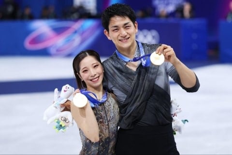 りくりゅうに「付き合ってるのでは?」憶測コメント相次ぐ…法的な問題は? 弁護士解説