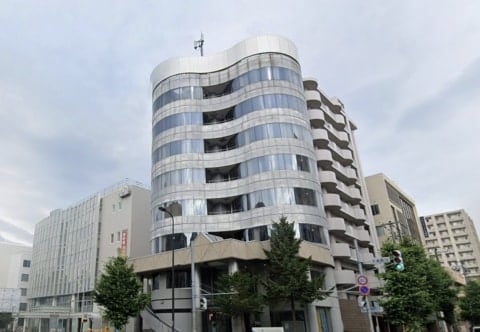 元生徒の性被害訴訟めぐり高校が声明、元講師に損害賠償請求へ　契約解除後に「さらに重大な違反が発覚」