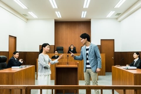 不倫夫が「自宅は渡さない」と開き直り！  ローン返済してきたサレ妻、単独取得のための戦略とは