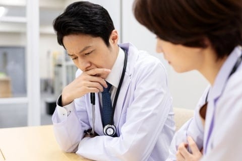 「辞めさせたい」態度の悪い「古株」のせいで離職続出、開業医を悩ませるモンスタースタッフ問題 弁護士が示す3つの“処方箋”