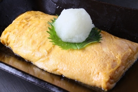 未就学の子連れ「お断り」に賛否広がる…だし巻き玉子専門店の決断、飲食店はどこまで客を断れる？