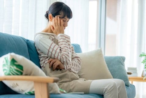 「疲れているのに求められる…」ワンオペ妻の悲鳴、それでも“夜の営み”は義務？