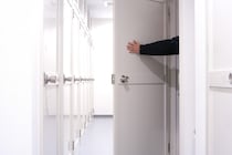 トランクルームで「ロレックス」がなくなった…補償は30万円「なぜ消えた？」原因不明のまま利用者に残る疑問